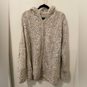 Exquisite Irish Wool Knit Sweater